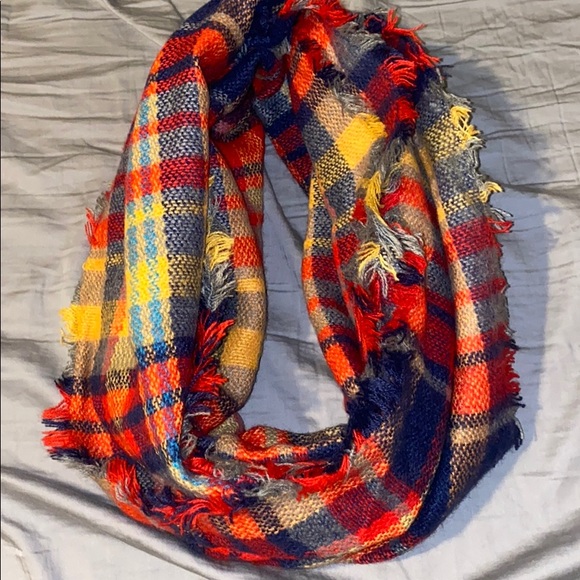 Infinity scarf - Picture 3 of 3